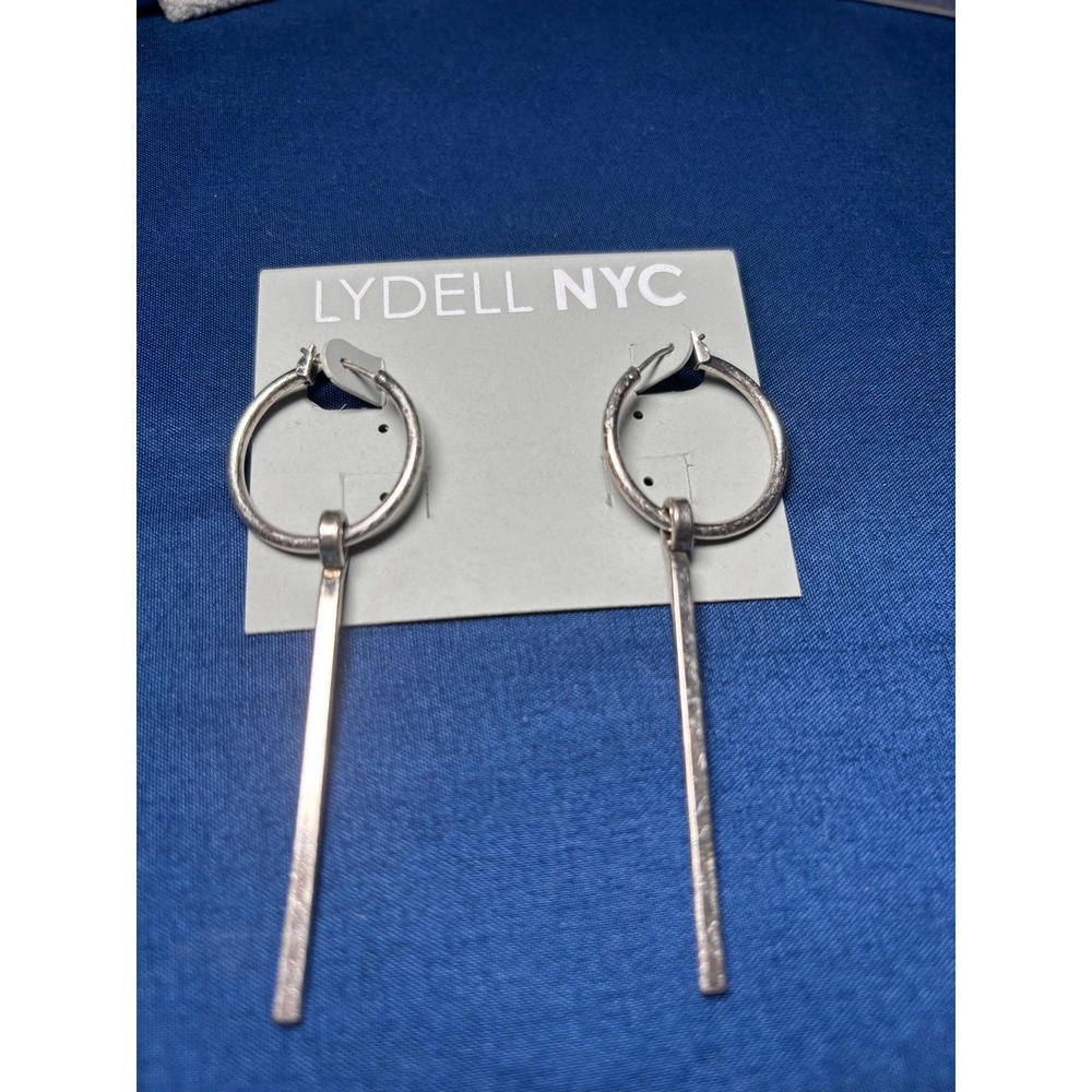 #5. Silver-tone Circle Linebar Earrings